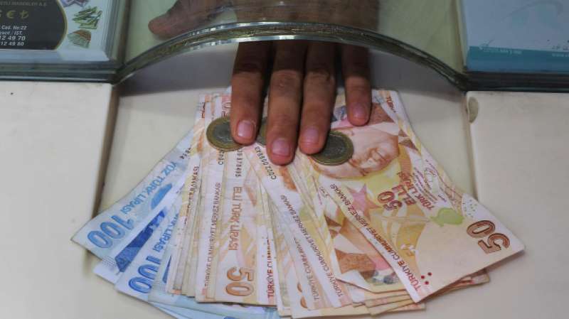 Несколько турецких банков запретили переводы из России из-за санкций