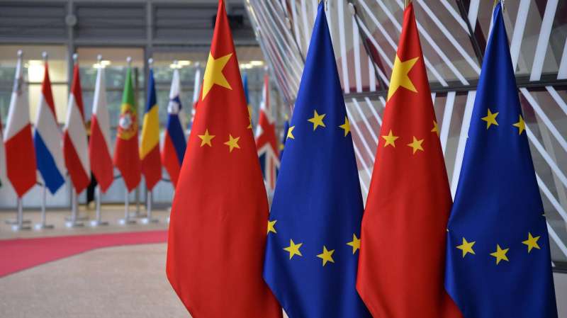 Путин оценил темпы роста сотрудничества Китая с Европой