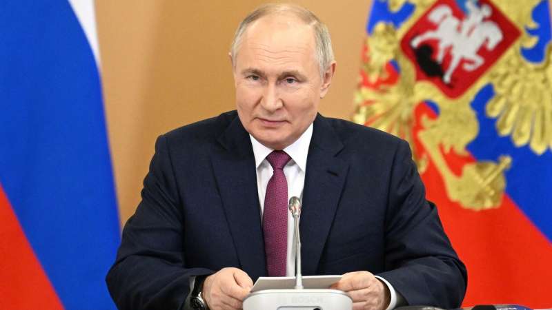 Путин поручил предоставить субсидии для перевозок рыбы из ДФО