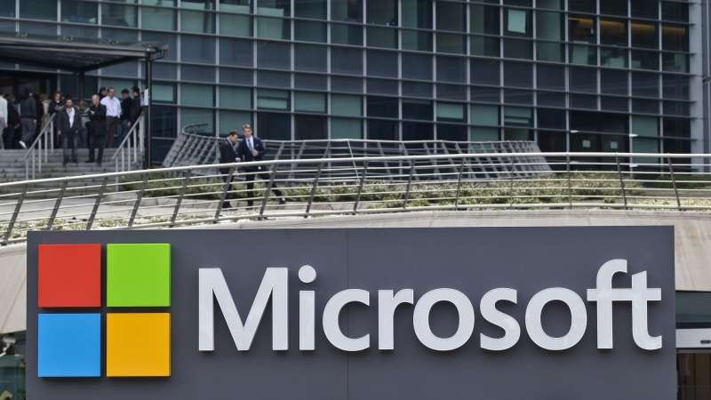 Softline: Microsoft закроет облачные сервисы для компаний в России
