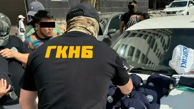 Попытка госпереворота в Кыргызстане: у подозреваемых обнаружили военный билет депутата