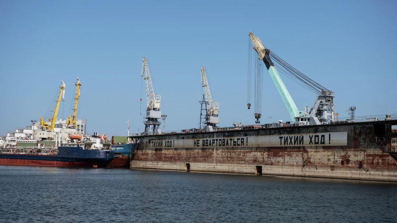 Астраханский губернатор рассказал о состоянии судостроительной отрасли