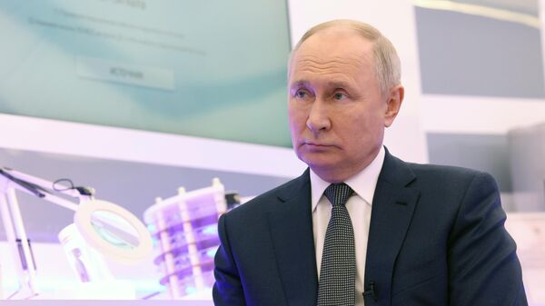 Путин пообещал ускорить реконструкцию двух КПП на границе с Китаем
