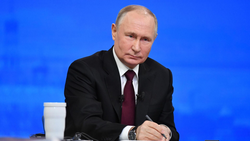 Путин потребовал, чтобы выделенные новым регионам деньги никуда не исчезли